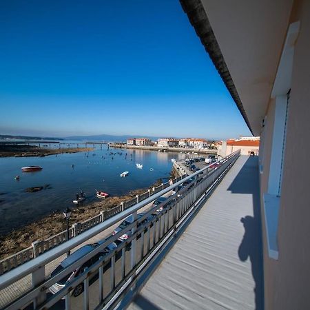 Apartamento Centrico Con Vistas Al Mar Villanueva De Arosa Bagian luar foto