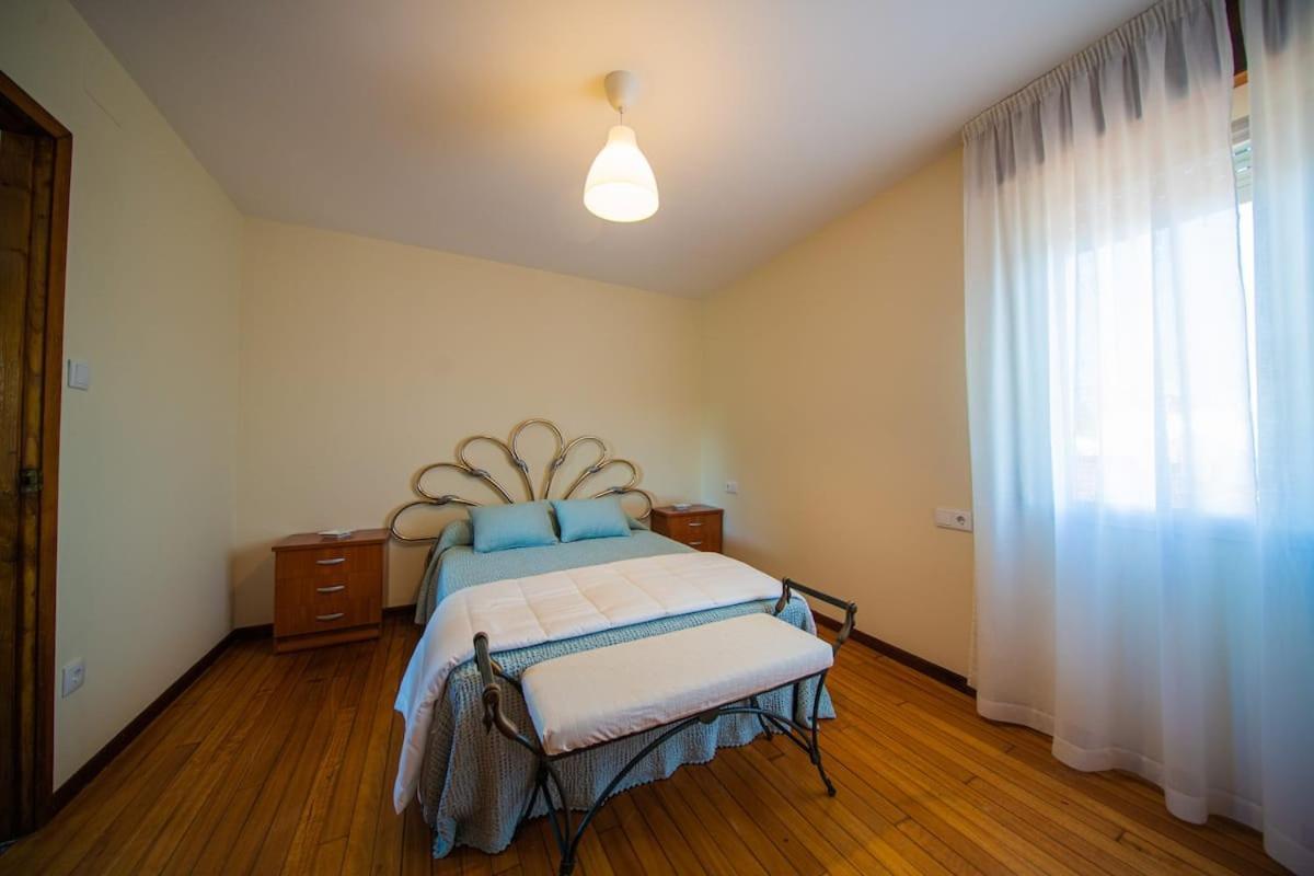 Apartamento Centrico Con Vistas Al Mar Villanueva De Arosa Bagian luar foto