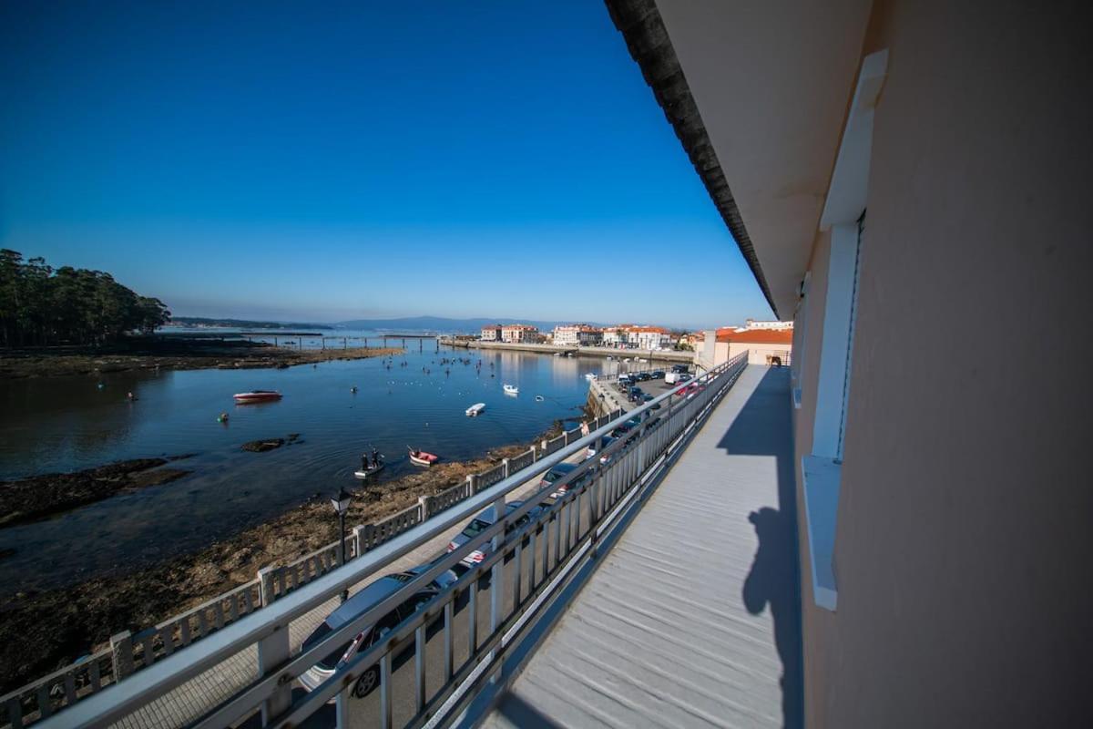 Apartamento Centrico Con Vistas Al Mar Villanueva De Arosa Bagian luar foto