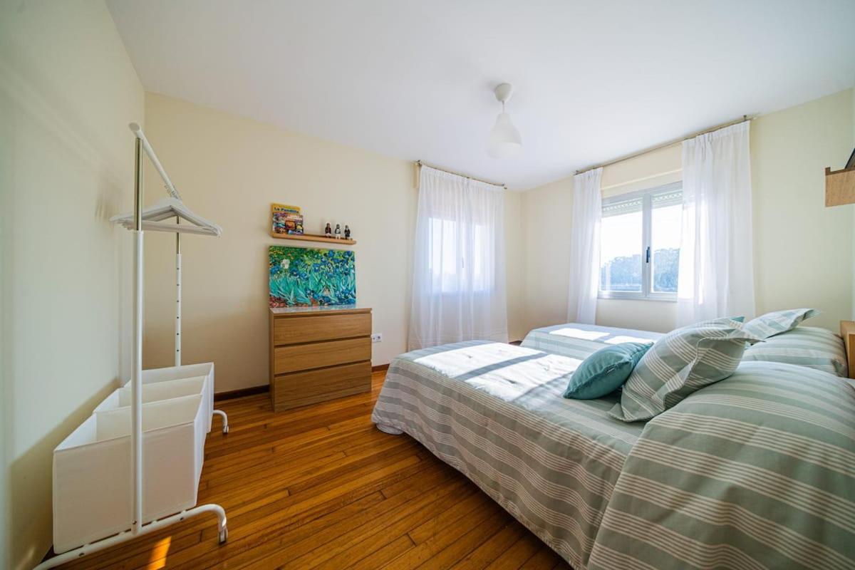 Apartamento Centrico Con Vistas Al Mar Villanueva De Arosa Bagian luar foto